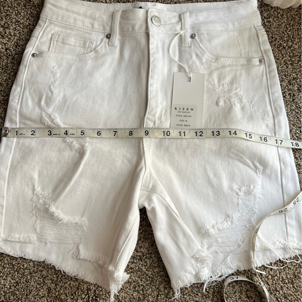 NWT Risen destroyed denim shorts - Picture 7 of 9